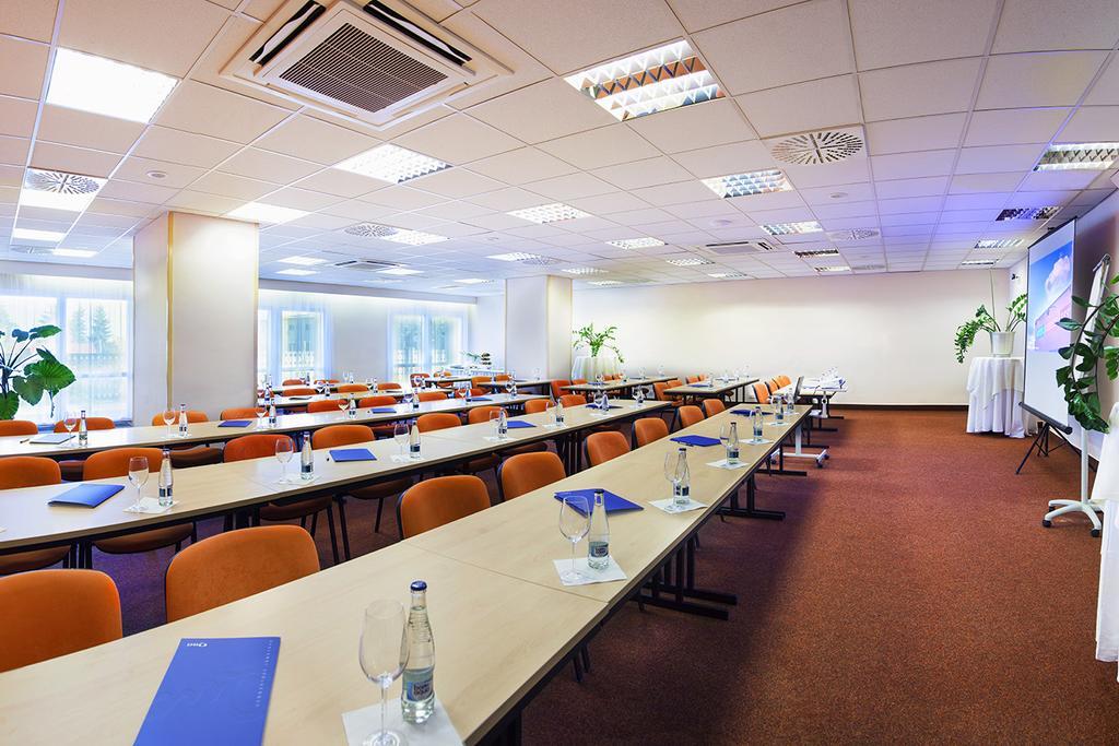 Benica Otel Benesov  Dış mekan fotoğraf