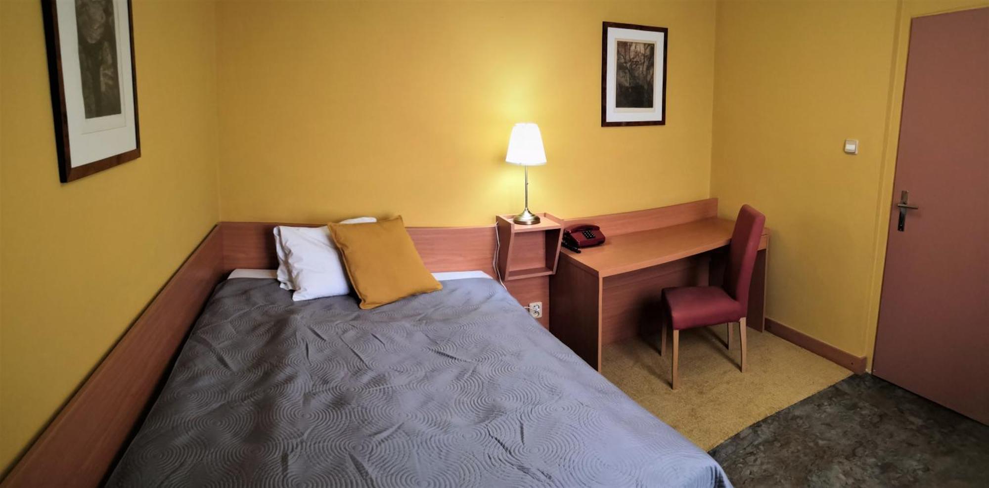 Benica Otel Benesov  Dış mekan fotoğraf