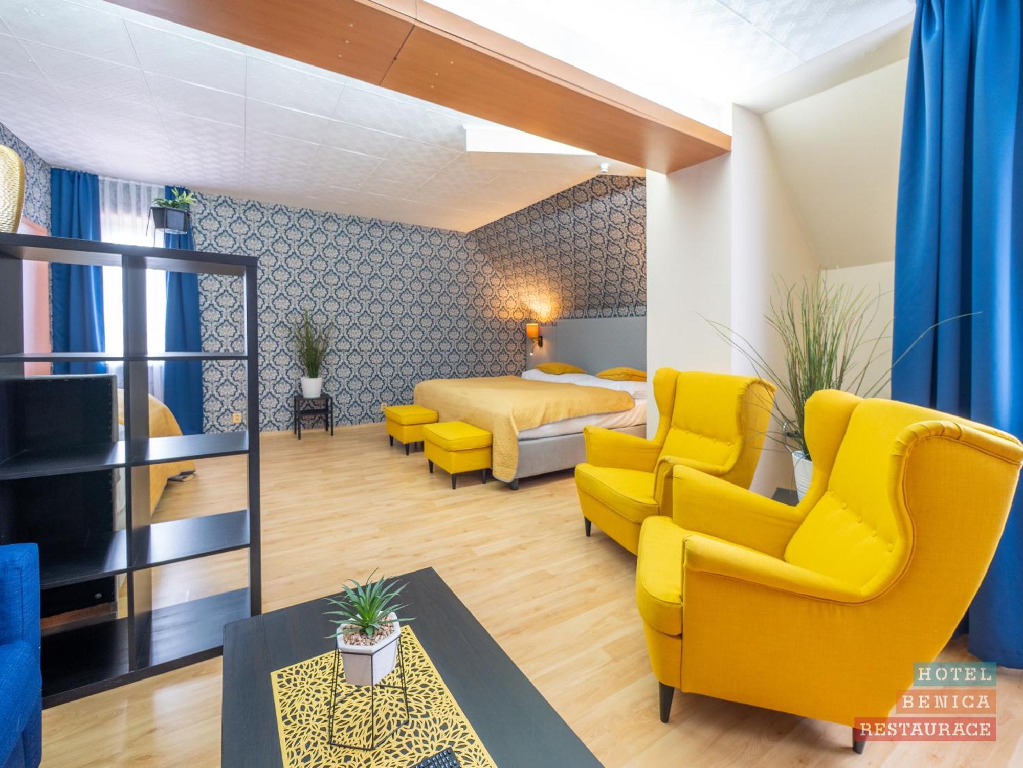 Benica Otel Benesov  Dış mekan fotoğraf