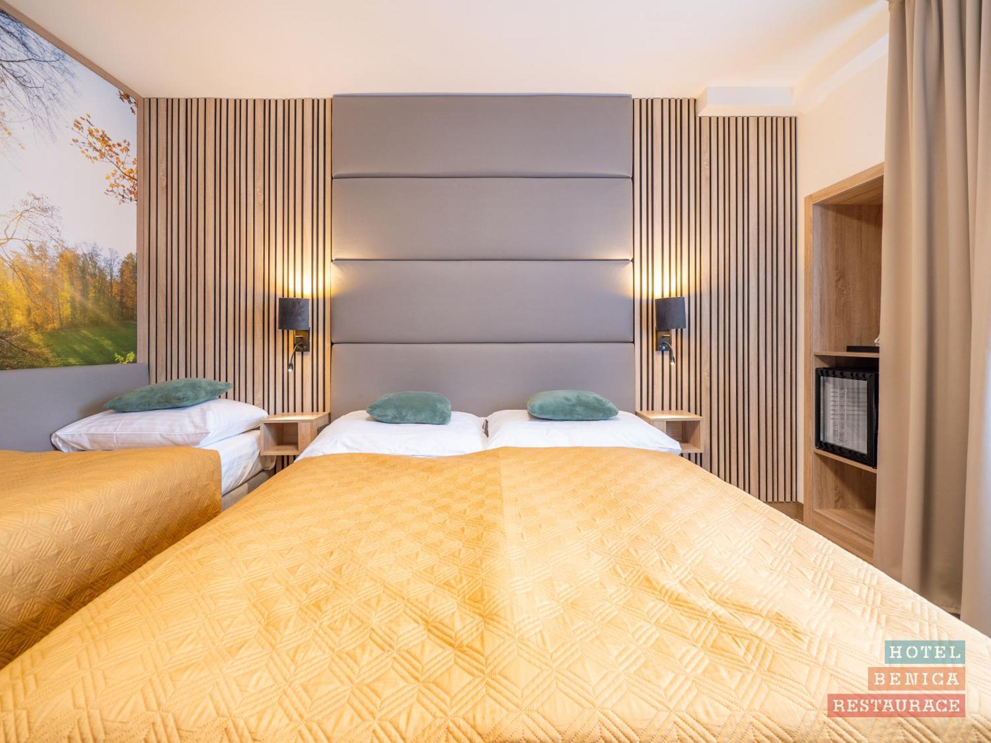 Benica Otel Benesov  Dış mekan fotoğraf