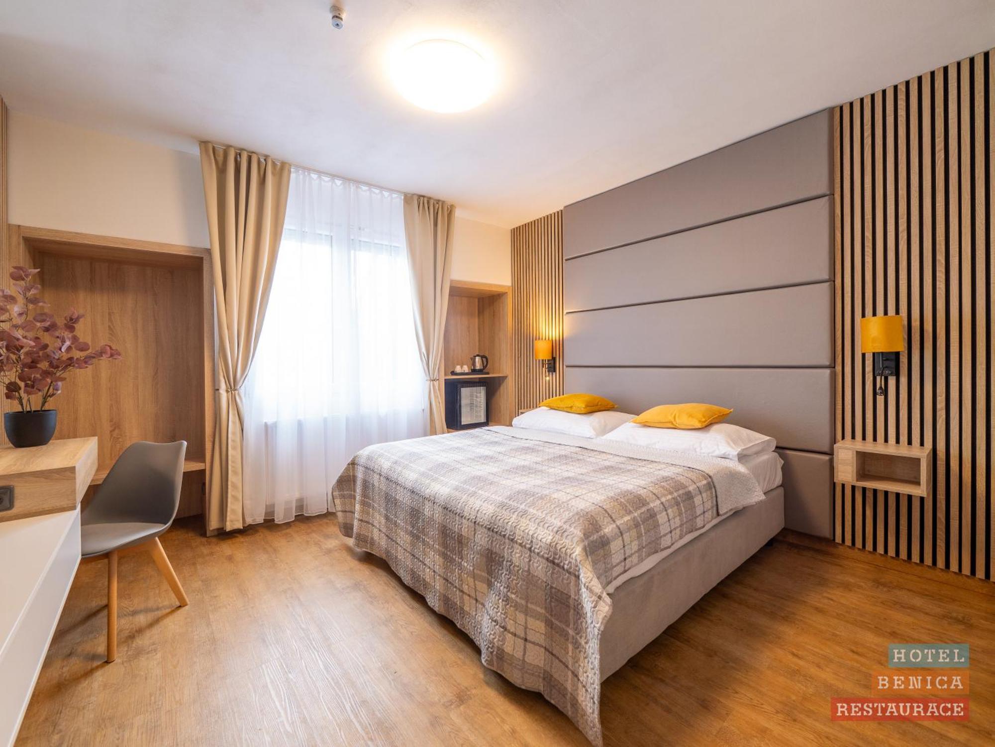 Benica Otel Benesov  Dış mekan fotoğraf