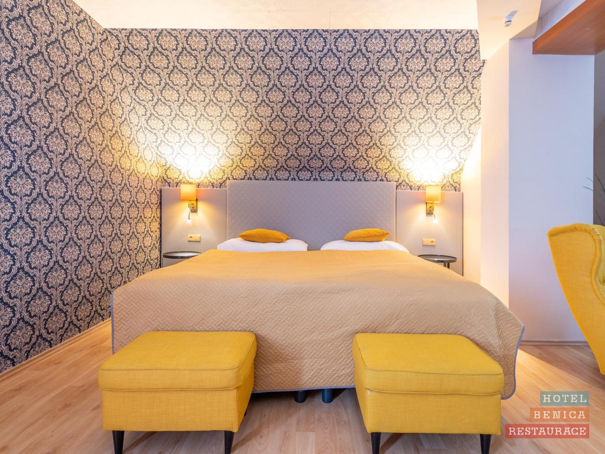 Benica Otel Benesov  Dış mekan fotoğraf