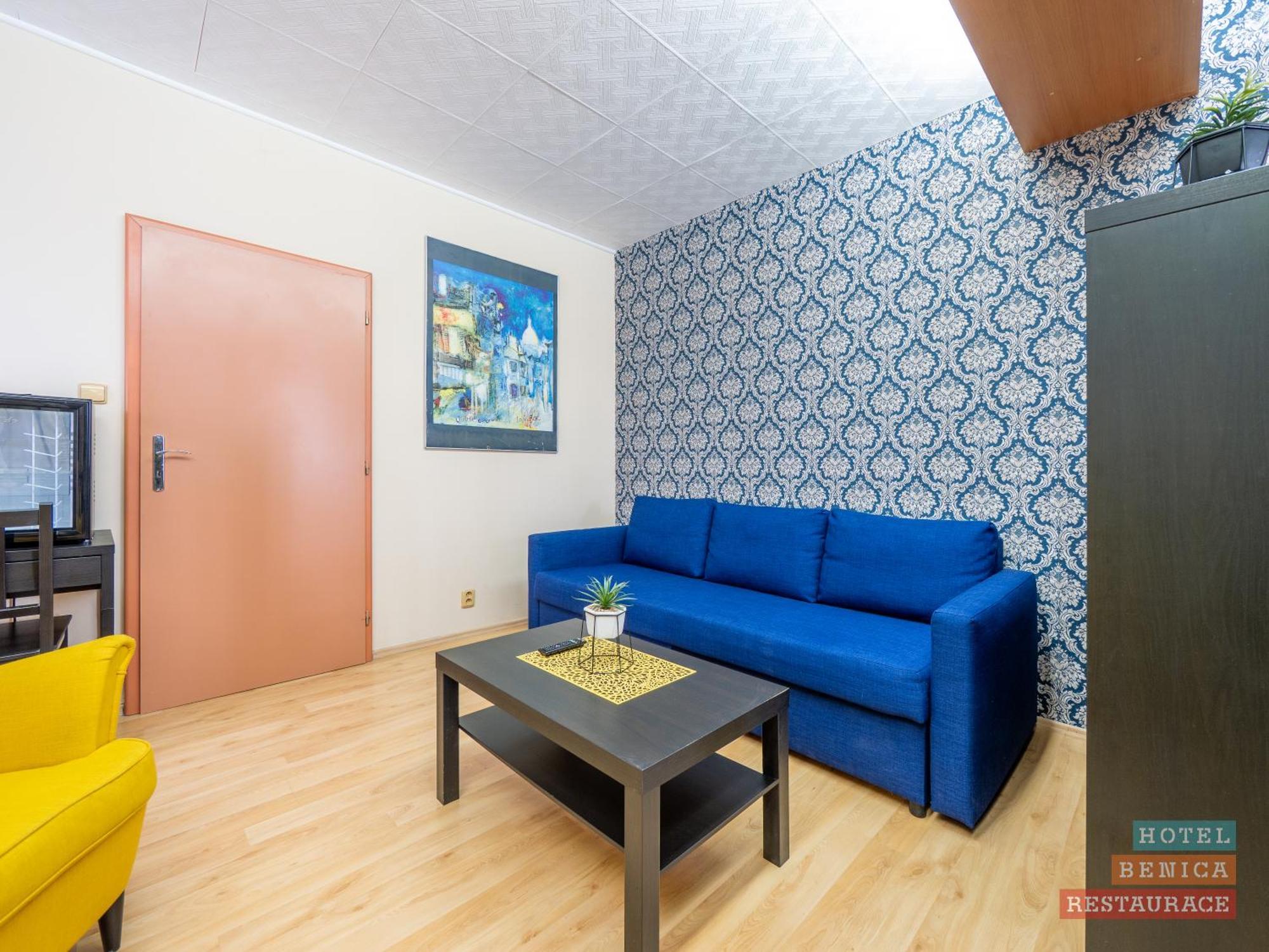 Benica Otel Benesov  Dış mekan fotoğraf