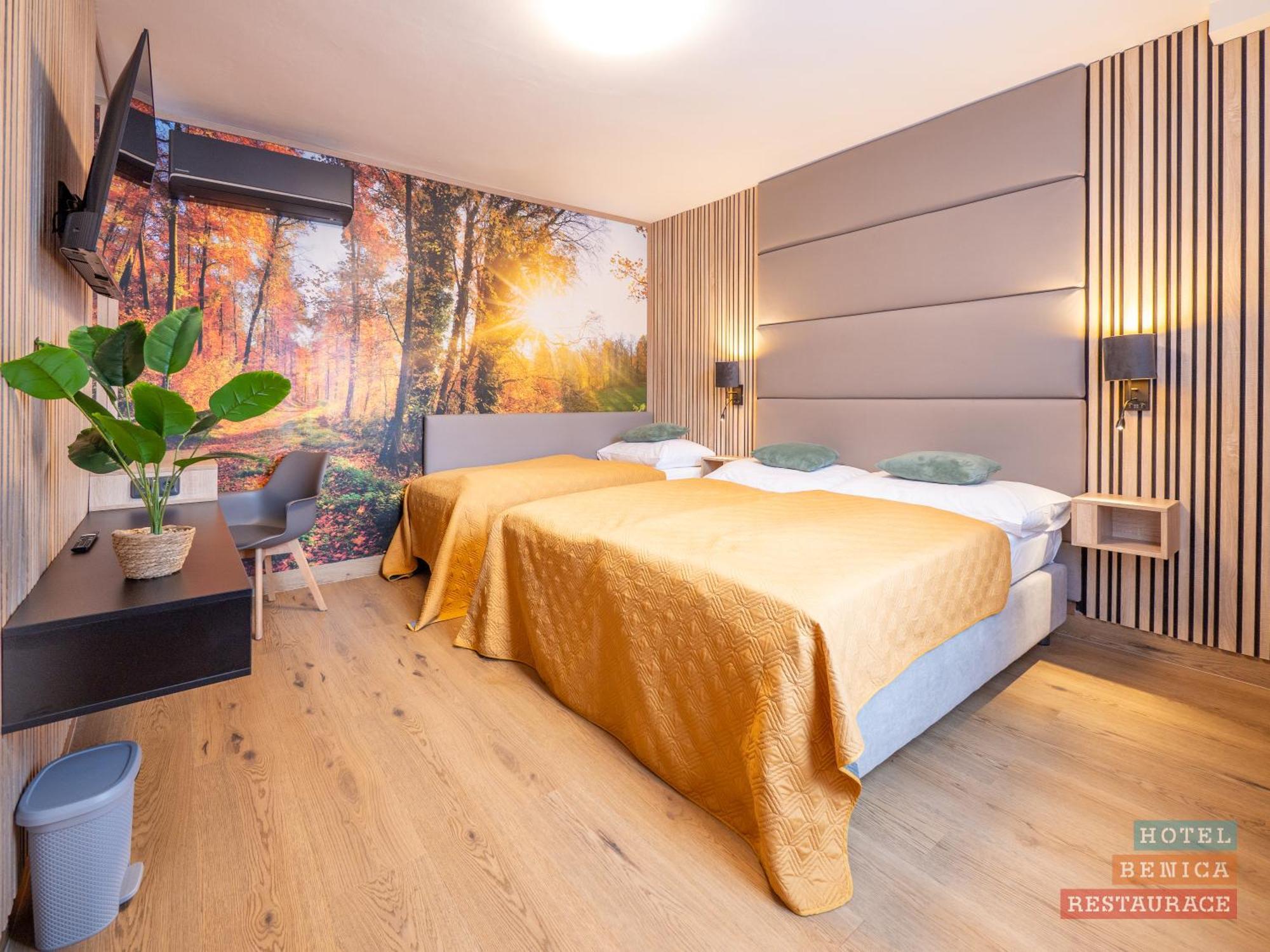 Benica Otel Benesov  Dış mekan fotoğraf