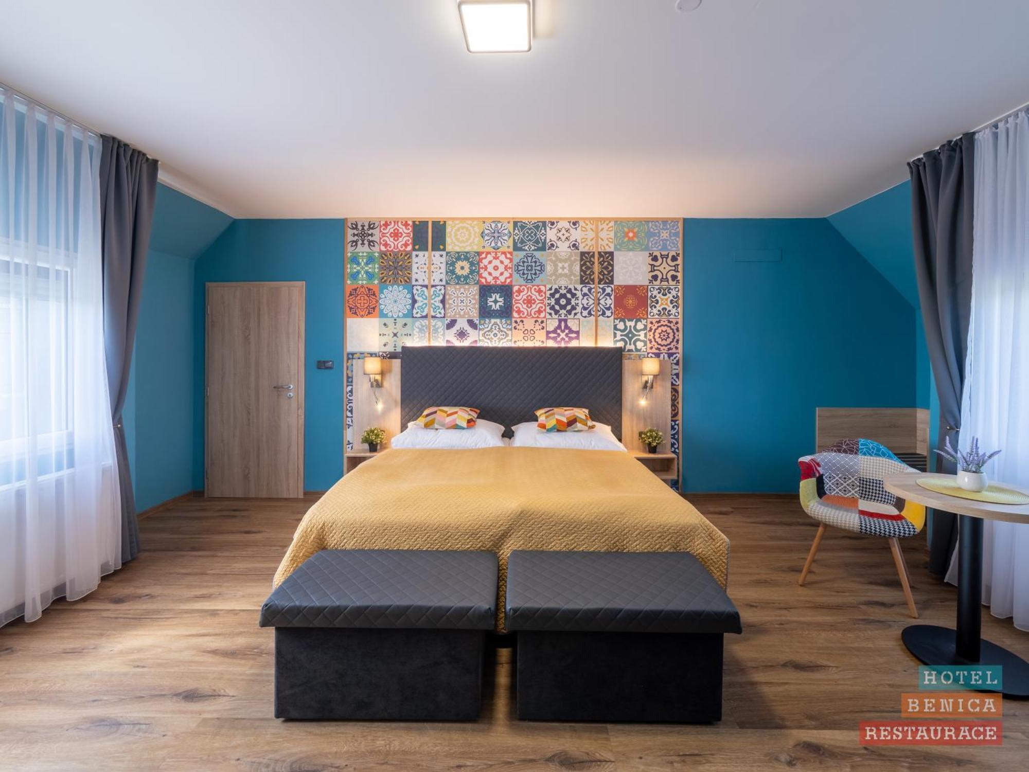 Benica Otel Benesov  Dış mekan fotoğraf